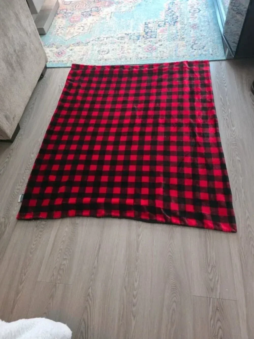 Throw blanket